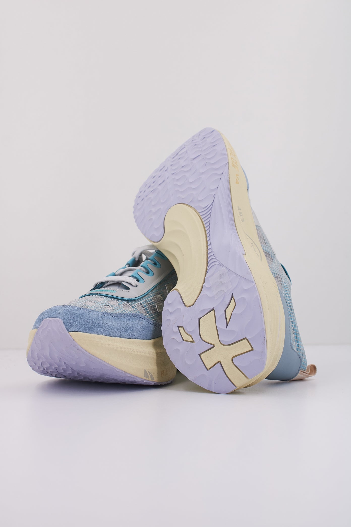 PREMIATA HILL  en color   (5)