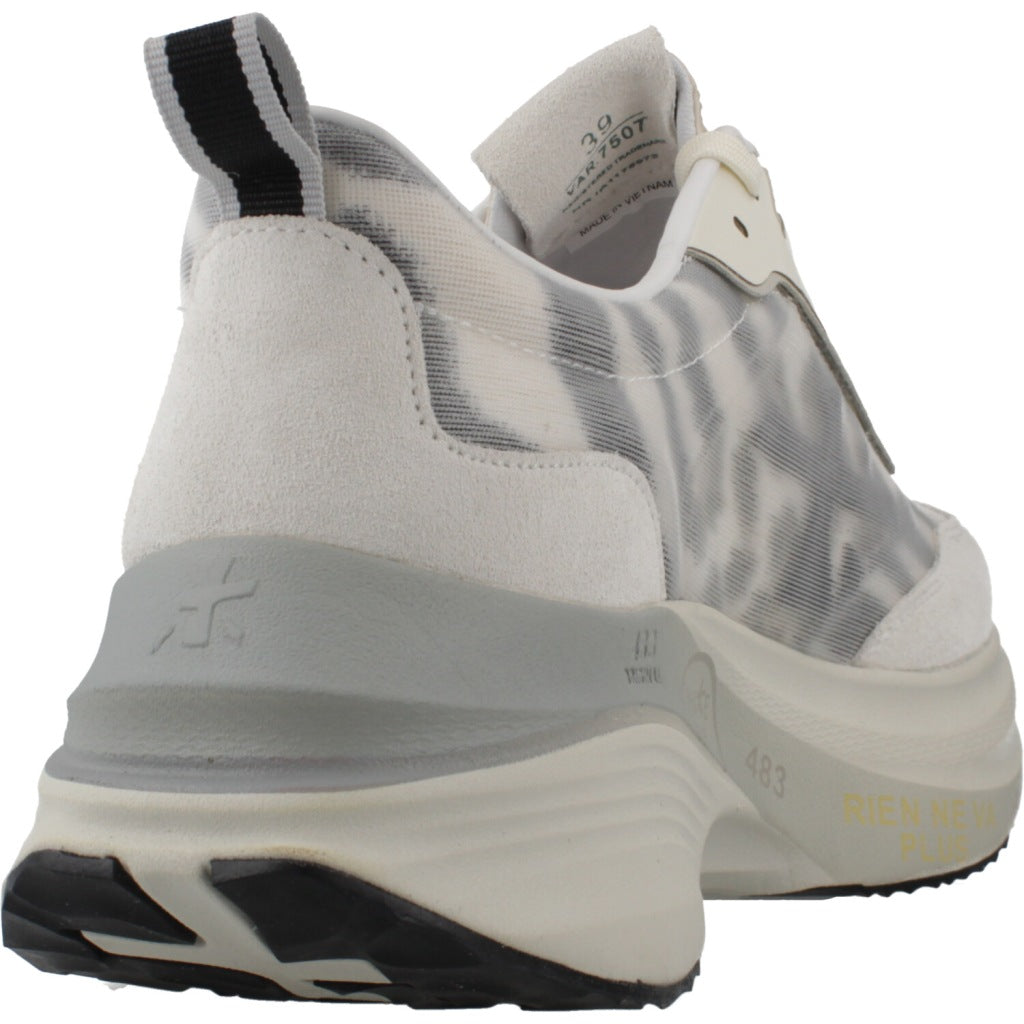 PREMIATA HILL  en color   (3)