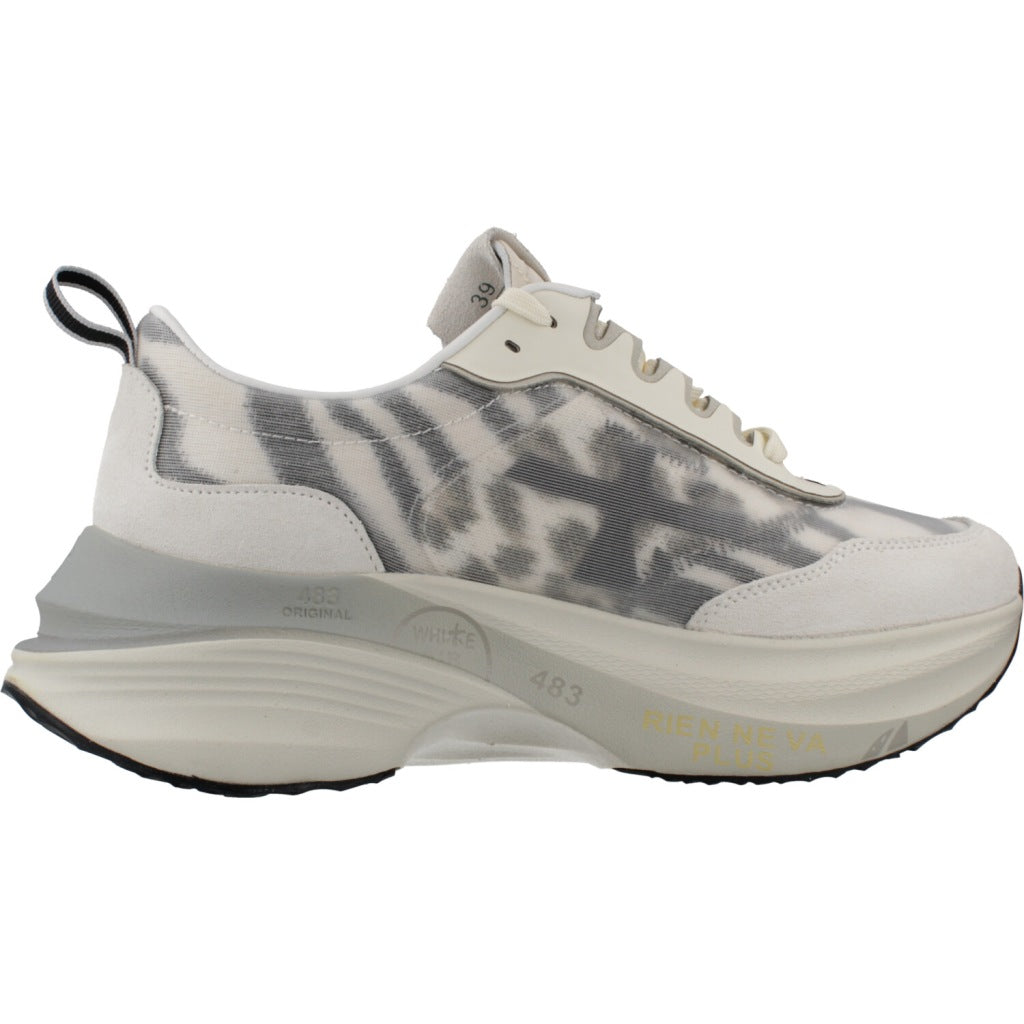 PREMIATA HILL  en color   (4)