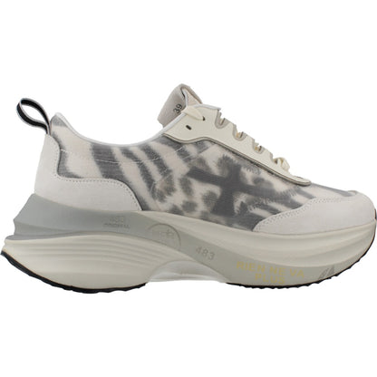 PREMIATA HILL  en color   (4)