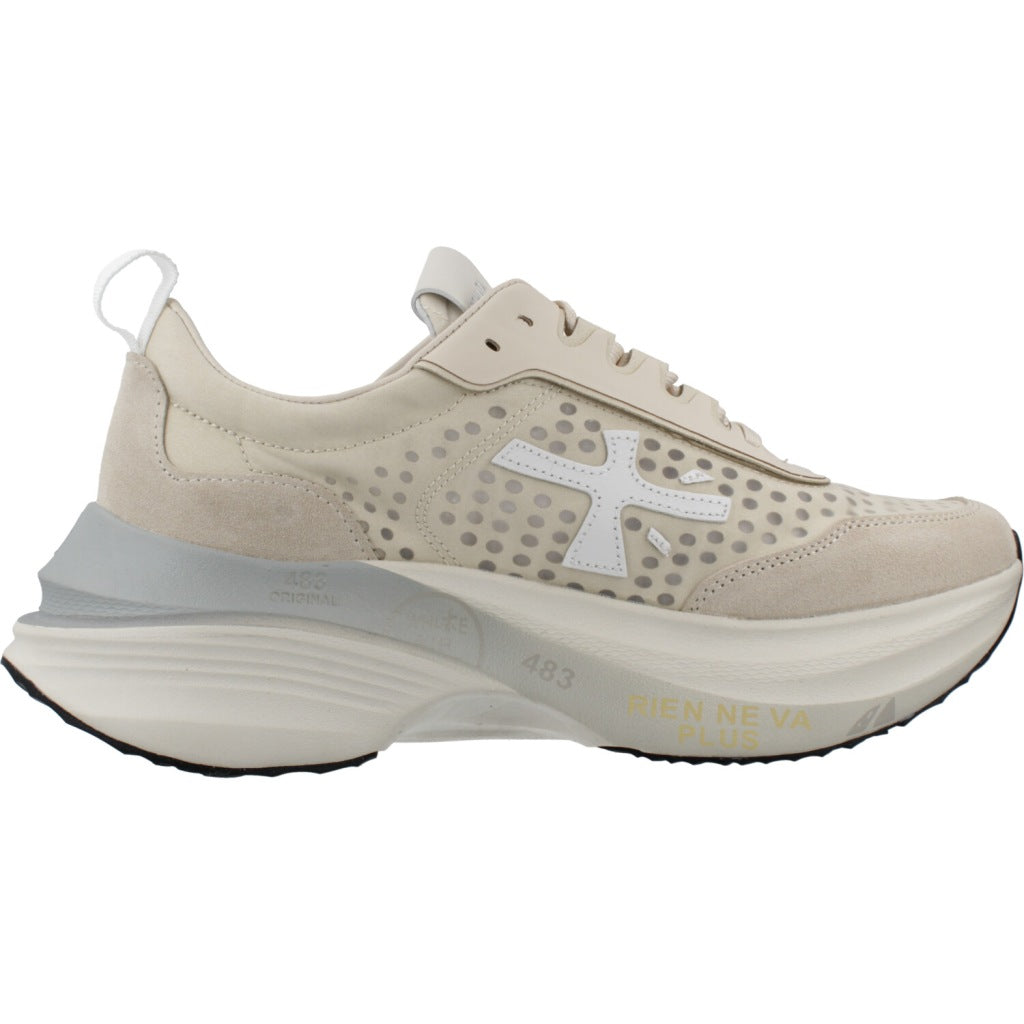 PREMIATA HILL  en color   (4)