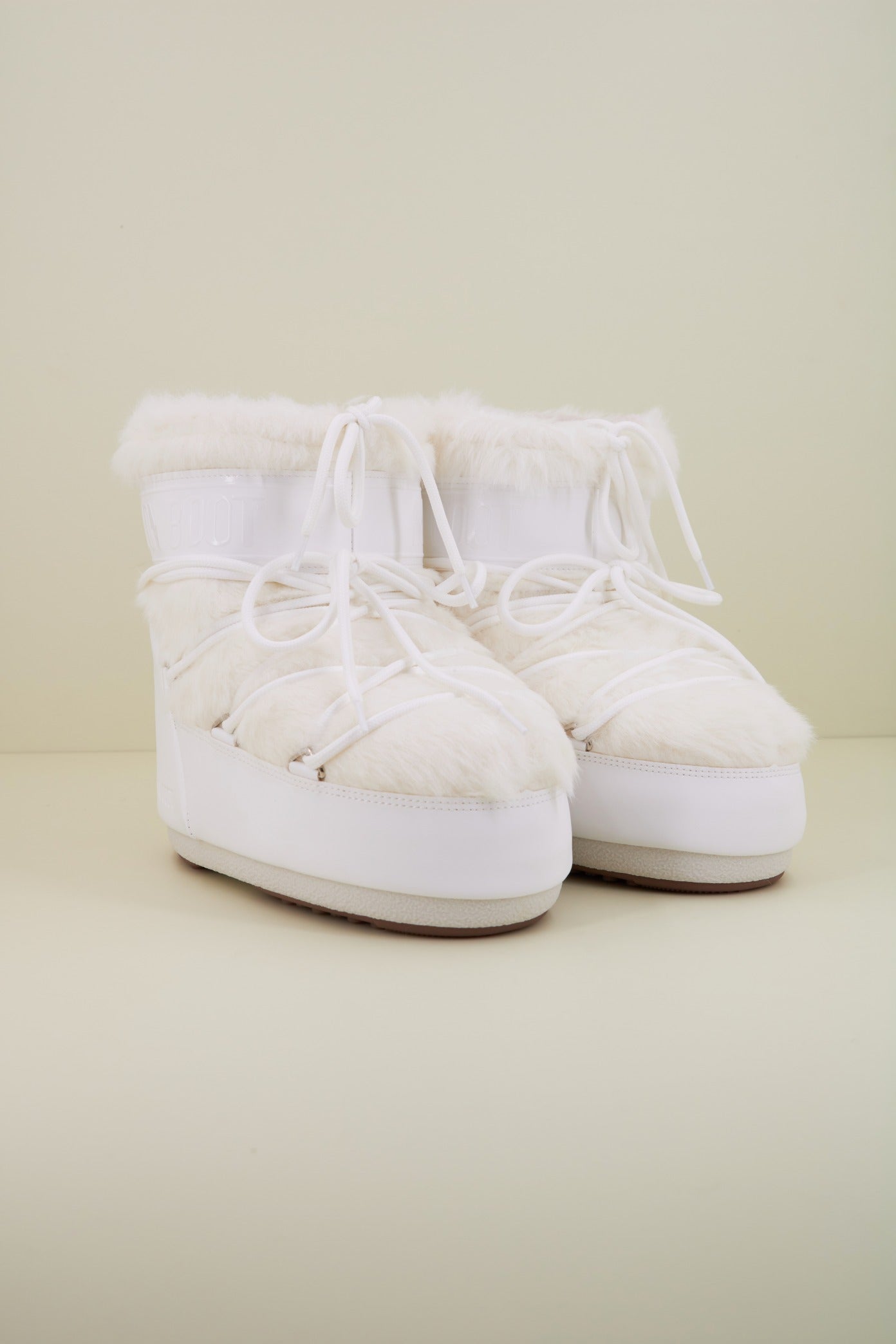 MOON BOOT MB ICON LOW FAUX FUR en color PTCLWHT  (2)