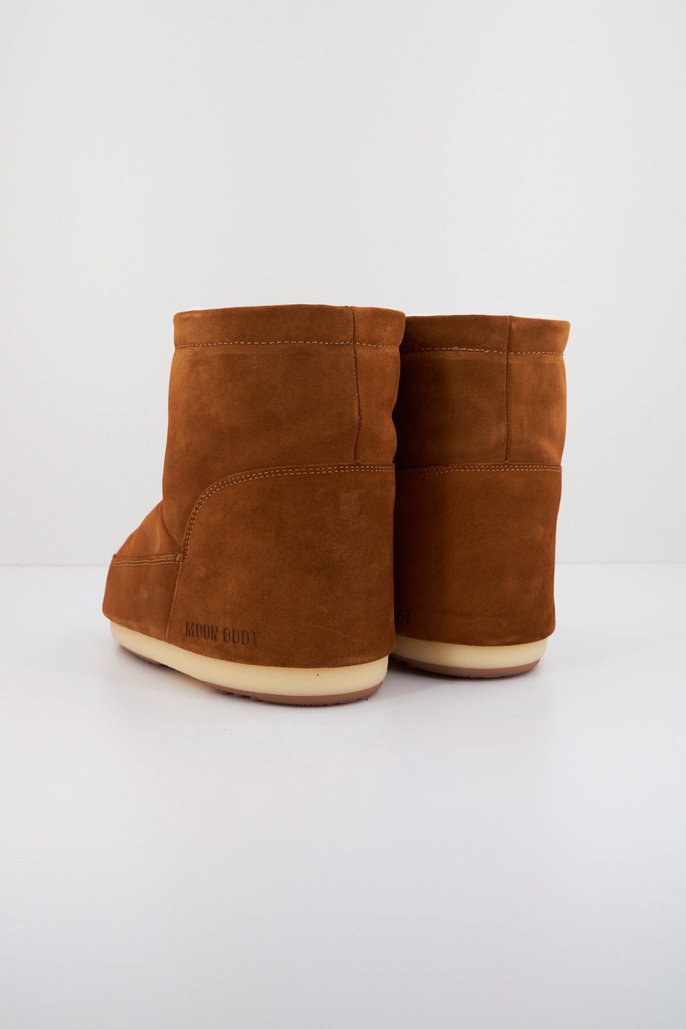MOON BOOT MB ICON LOW NOLACE S en color COGNAC  (3)