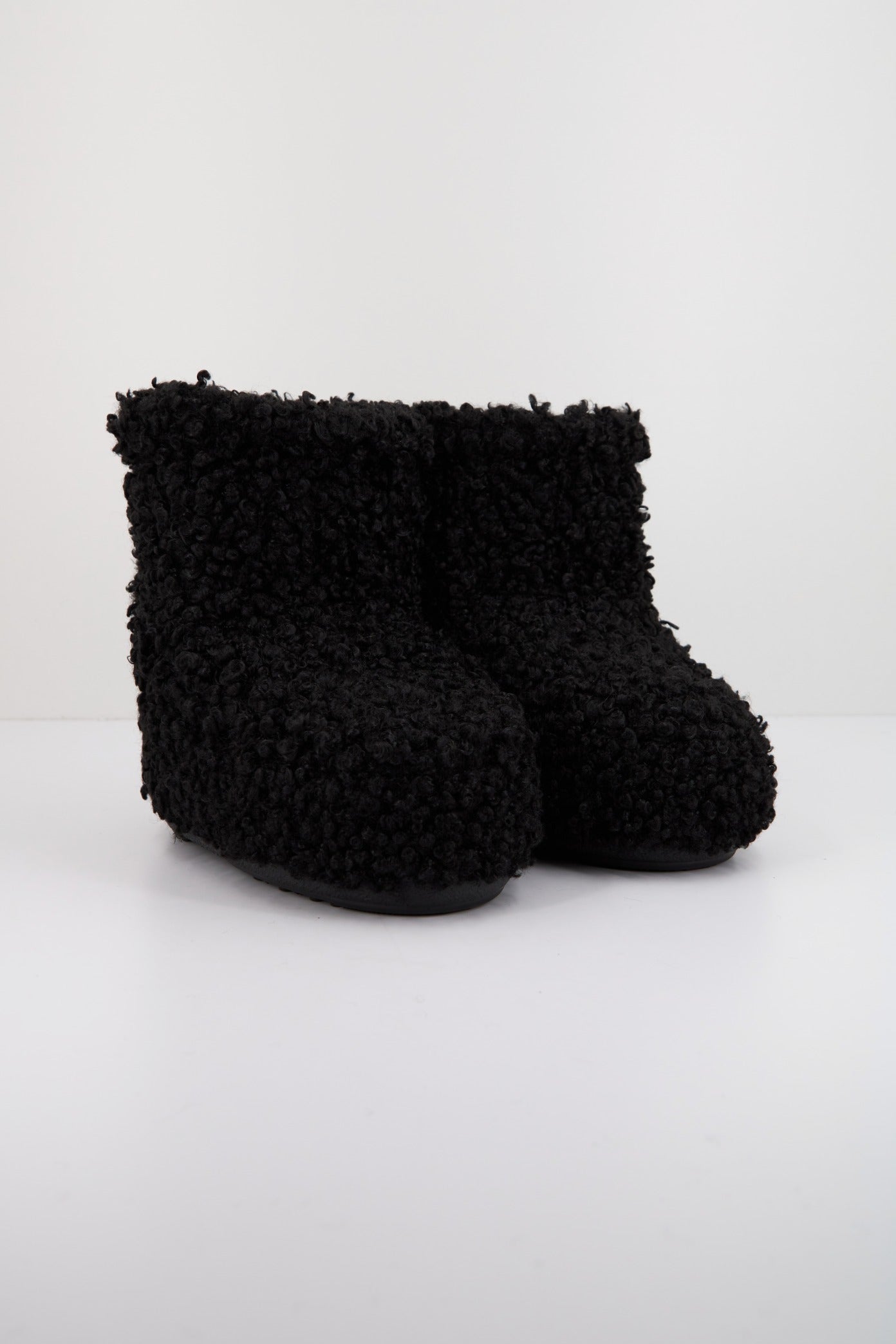 MOON BOOT MB ICON LOW FAUX CUR en color BLACK  (2)