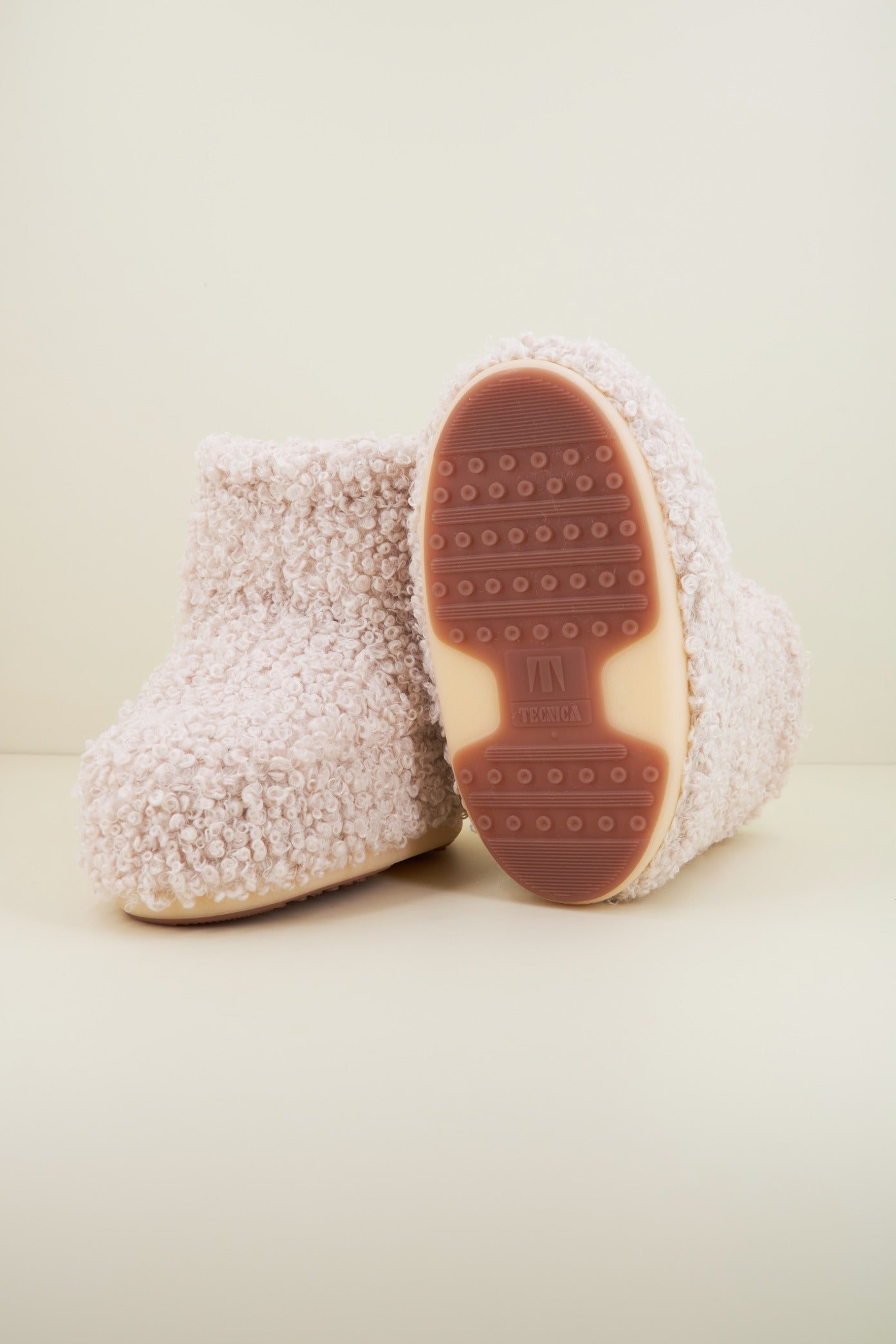 MOON BOOT MB ICON LOW FAUX CUR en color CREAM  (4)