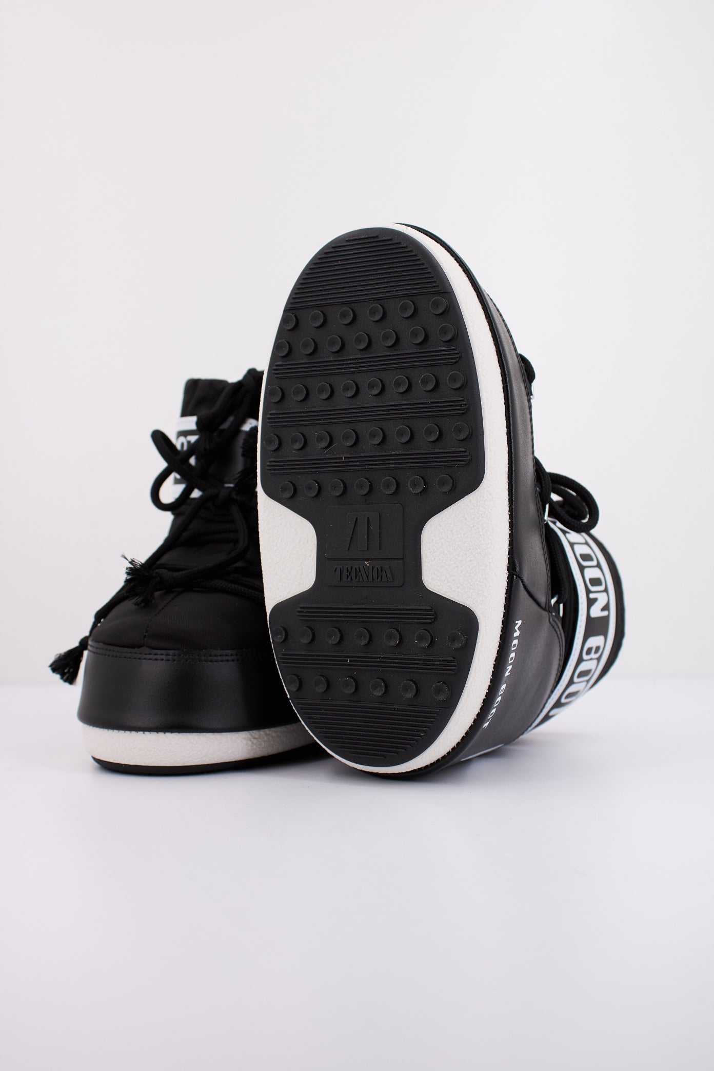 MOON BOOT MB ICON LOW NY en color BLACK  (5)