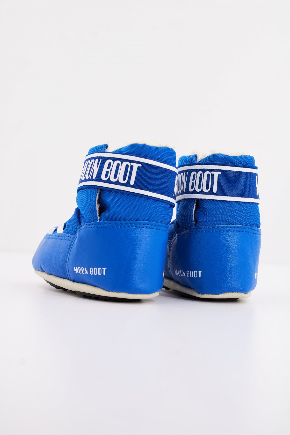 MOON BOOT MB CRIB NYLON en color TRICBLE  (4)