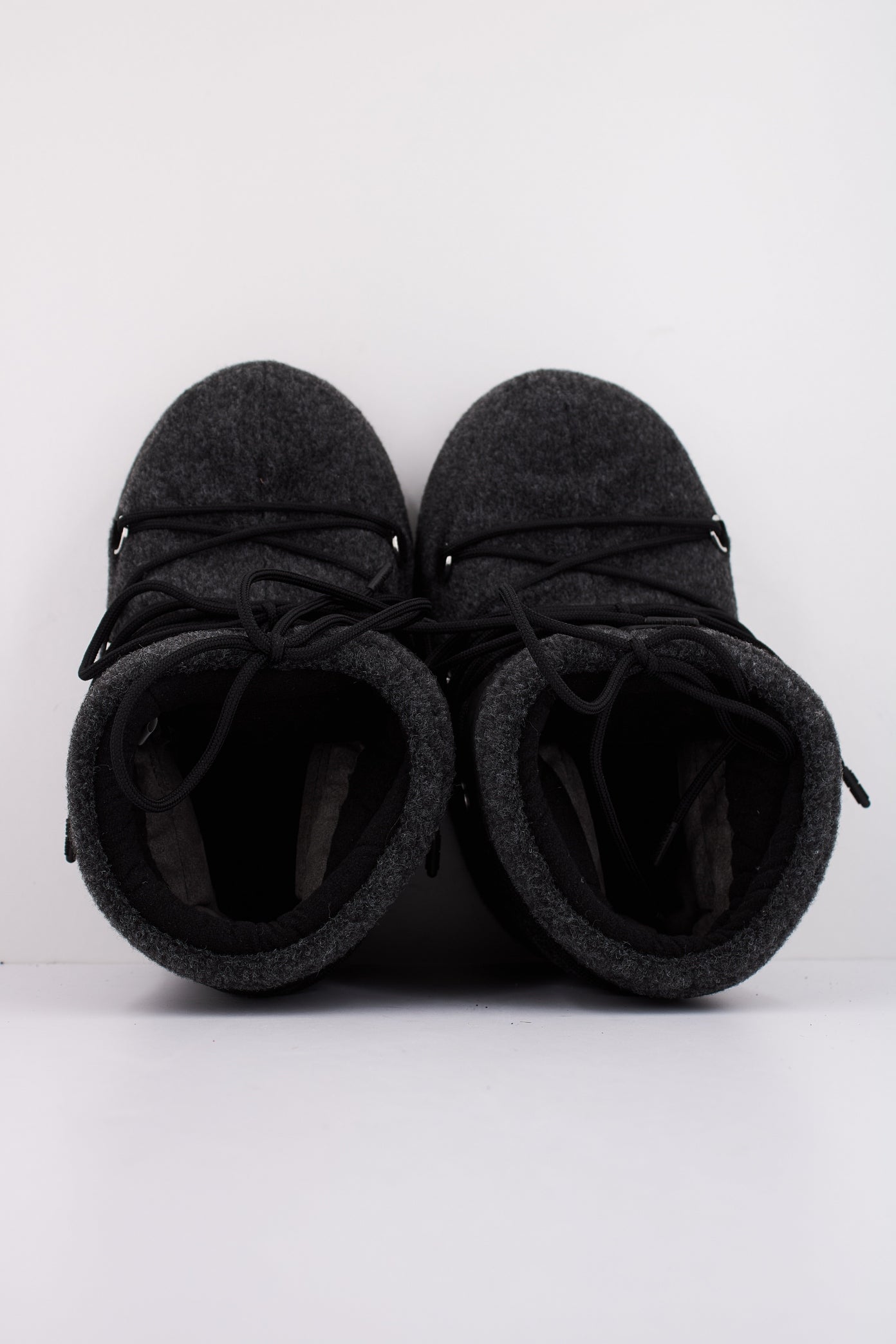 MOON BOOT MB ICON LOW FELT en color BLKMLG  (3)