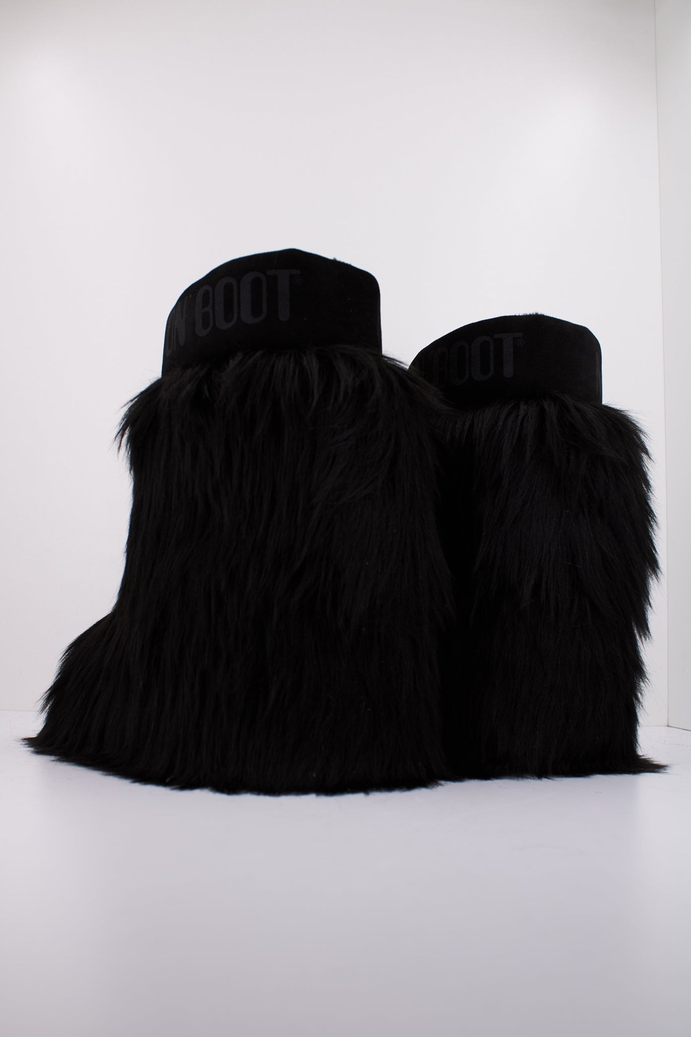 MOON BOOT ICON YETI MID en color BLACK  (4)