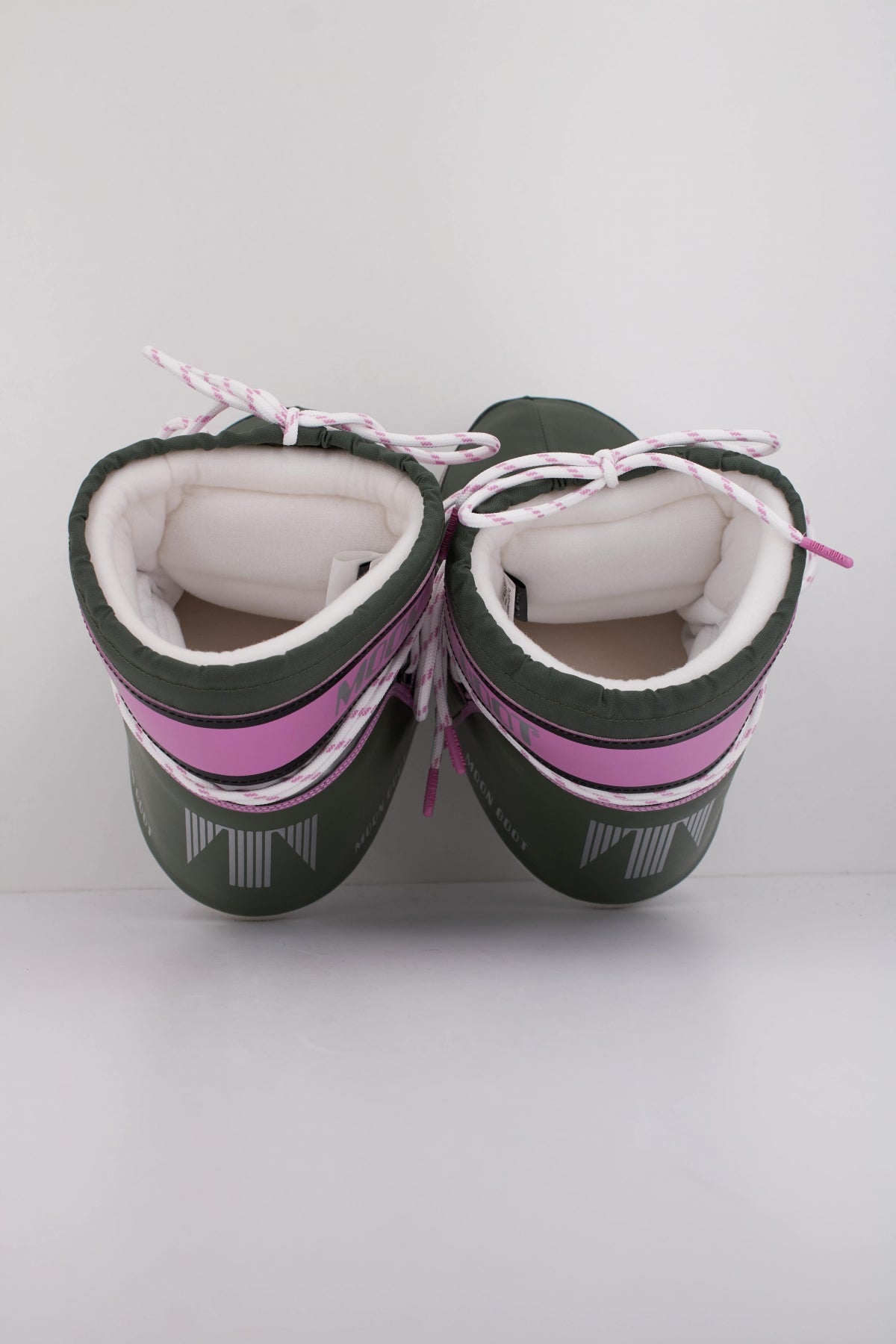 MOON BOOT H MB ICON LOW SPAC en color GREEN  (5)
