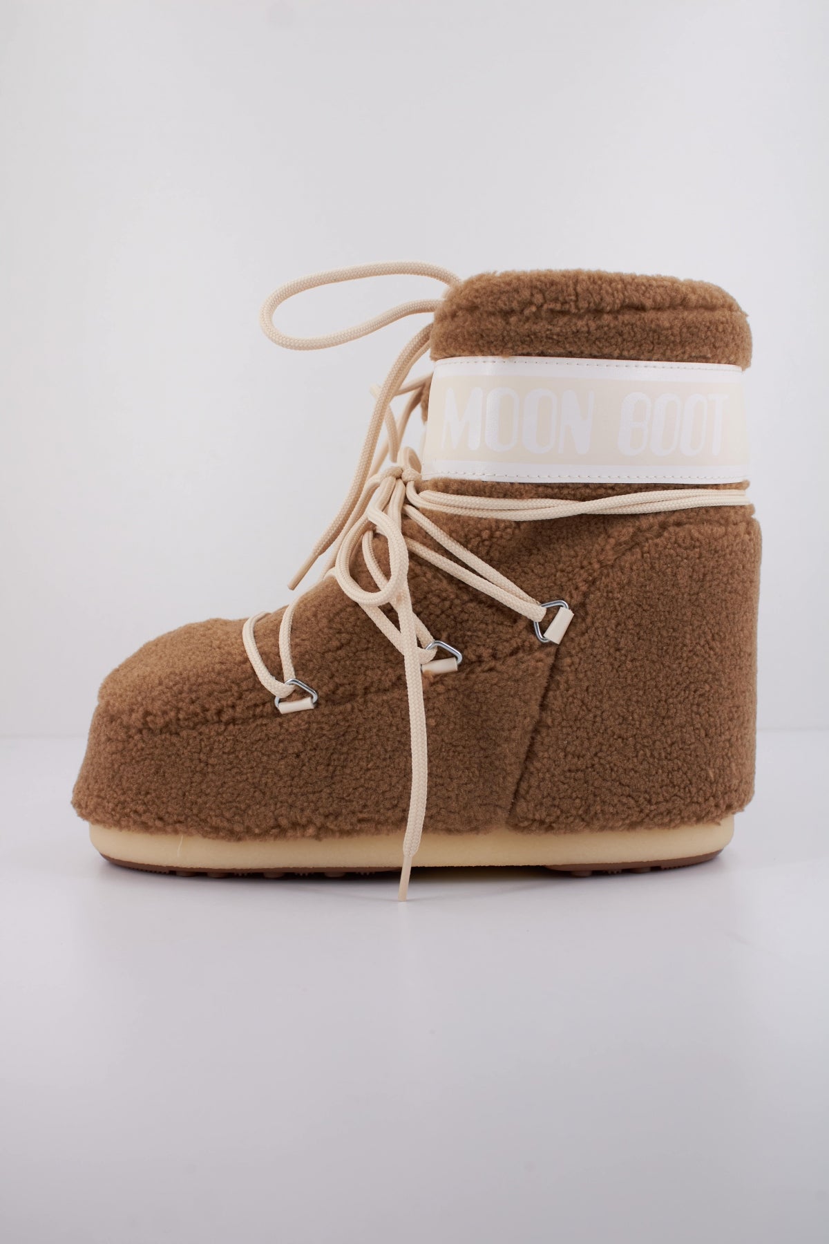 MOON BOOT MB ICON LOW FLEECE en color CAMEL  (1)