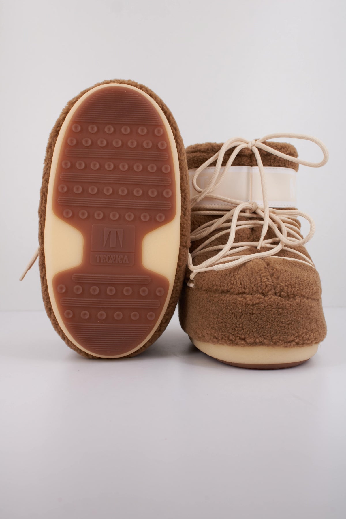 MOON BOOT MB ICON LOW FLEECE en color CAMEL  (4)