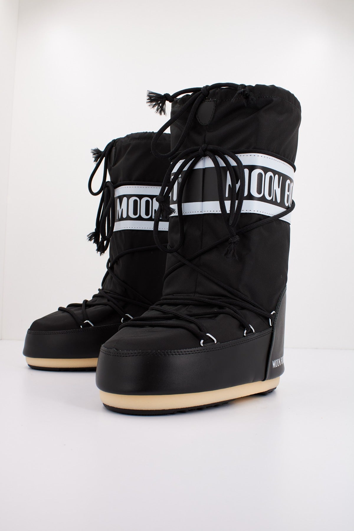 MOON BOOT ICON NYLON en color BLACK  (2)
