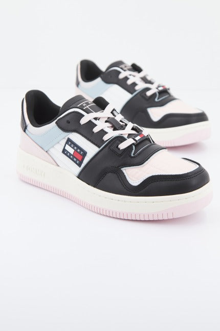 TOMMY JEANS  PASTEL LOW B en color PNZBLSIS  (2)