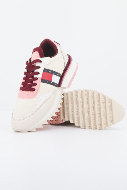 TOMMY JEANS SNEAKER CLEAT en color AASGRCN  (1)
