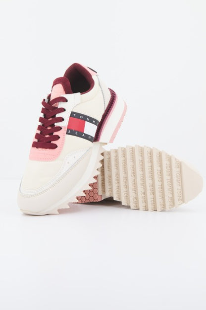 TOMMY JEANS SNEAKER CLEAT en color AASGRCN  (1)