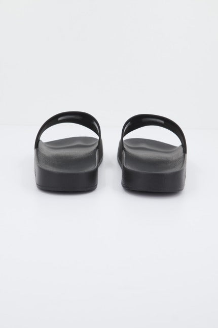 TOMMY JEANS FLAG POOL SLD ESS en color BDS  (3)