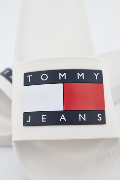 TOMMY JEANS FLAG POOL SLD ESS en color TCR  (4)