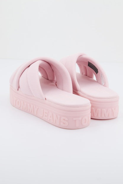 TOMMY JEANS  FLTFRM SANDAL en color TH  (3)