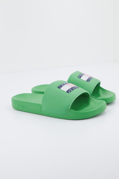 TOMMY JEANS FLAG PRINT POOL SLD en color LY  (1)