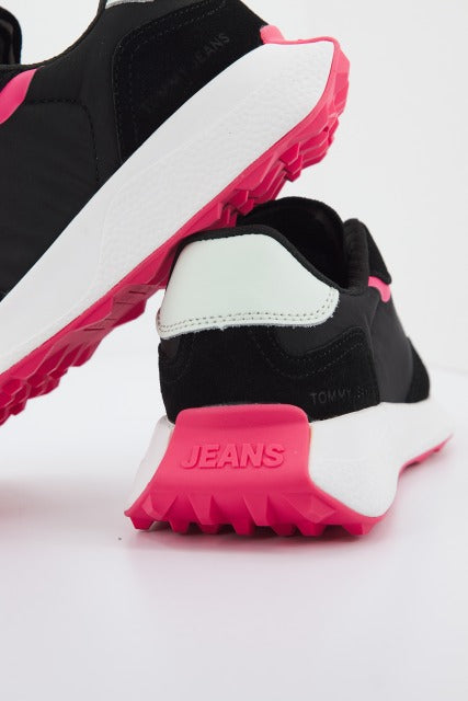 TOMMY JEANS NEW RUNNER en color GJ  (3)
