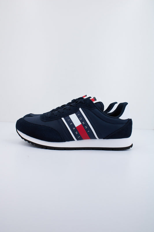 TOMMY JEANS TJM RUNNER CASUAL en color CG  (1)