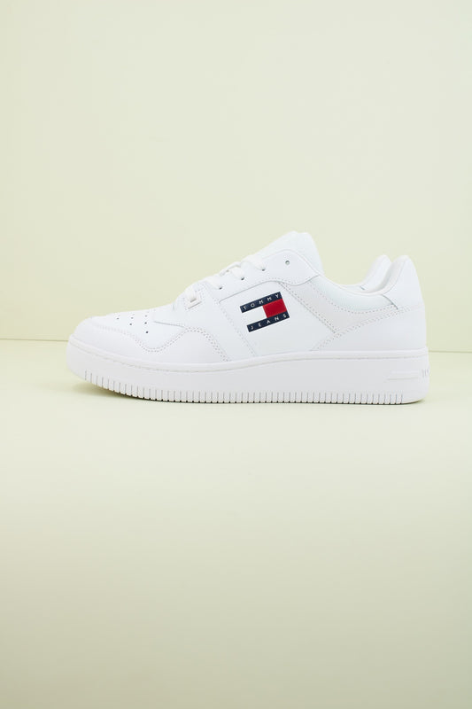 TOMMY JEANS TJM RETRO BASKET en color YBR  (1)