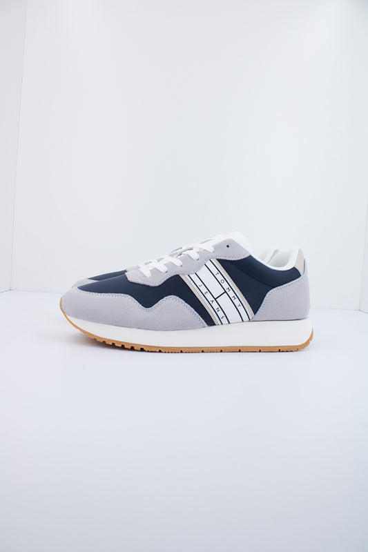TOMMY JEANS TJM MODERN RUNNER en color PRQ  (1)