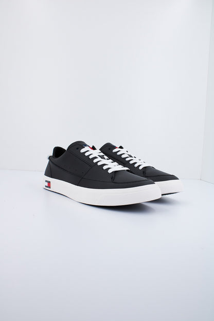 TOMMY JEANS TJM VULCANIZED ESS en color BDS  (2)