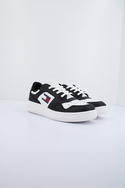 TOMMY JEANS TJW RETRO BASKET ESS en color YBL  (2)