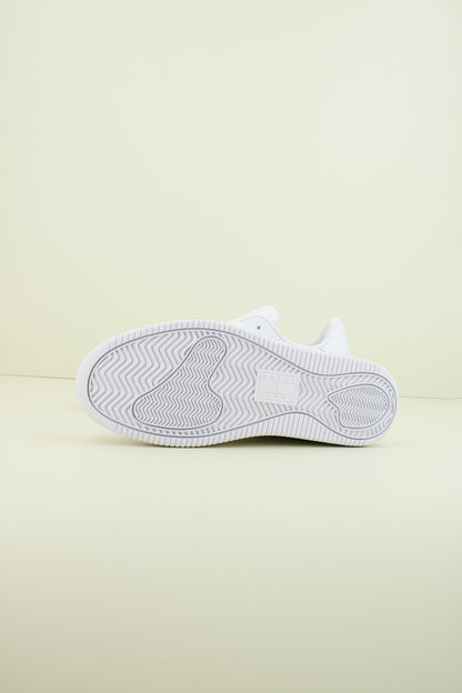 TOMMY JEANS TJW RETRO BASKET ESS en color YBS  (4)
