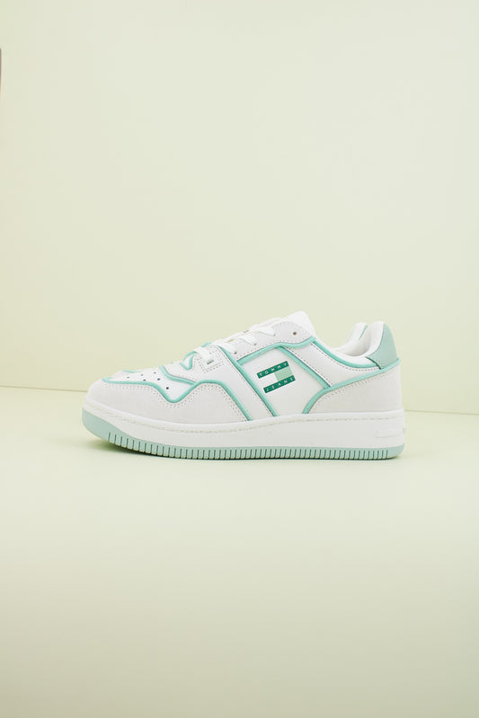 TOMMY JEANS TJW RETRO BASKET FOA en color MAJ  (1)
