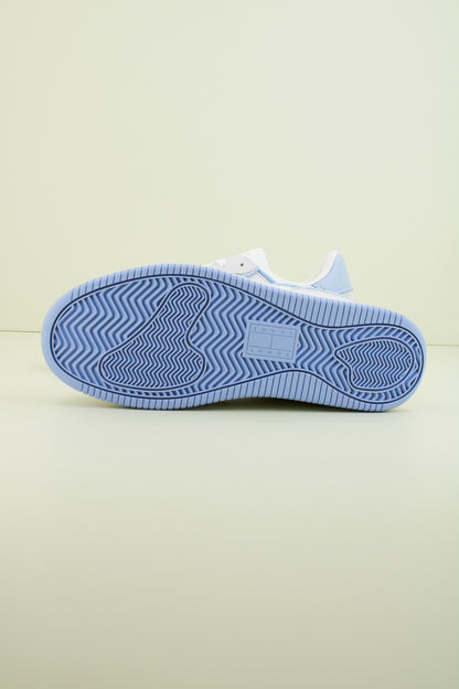 TOMMY JEANS TJW RETRO BASKET en color YBL  (4)