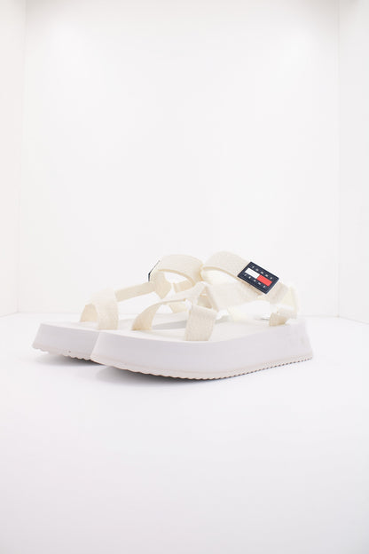 TOMMY JEANS TJW EVA SANDAL en color YBL  (2)