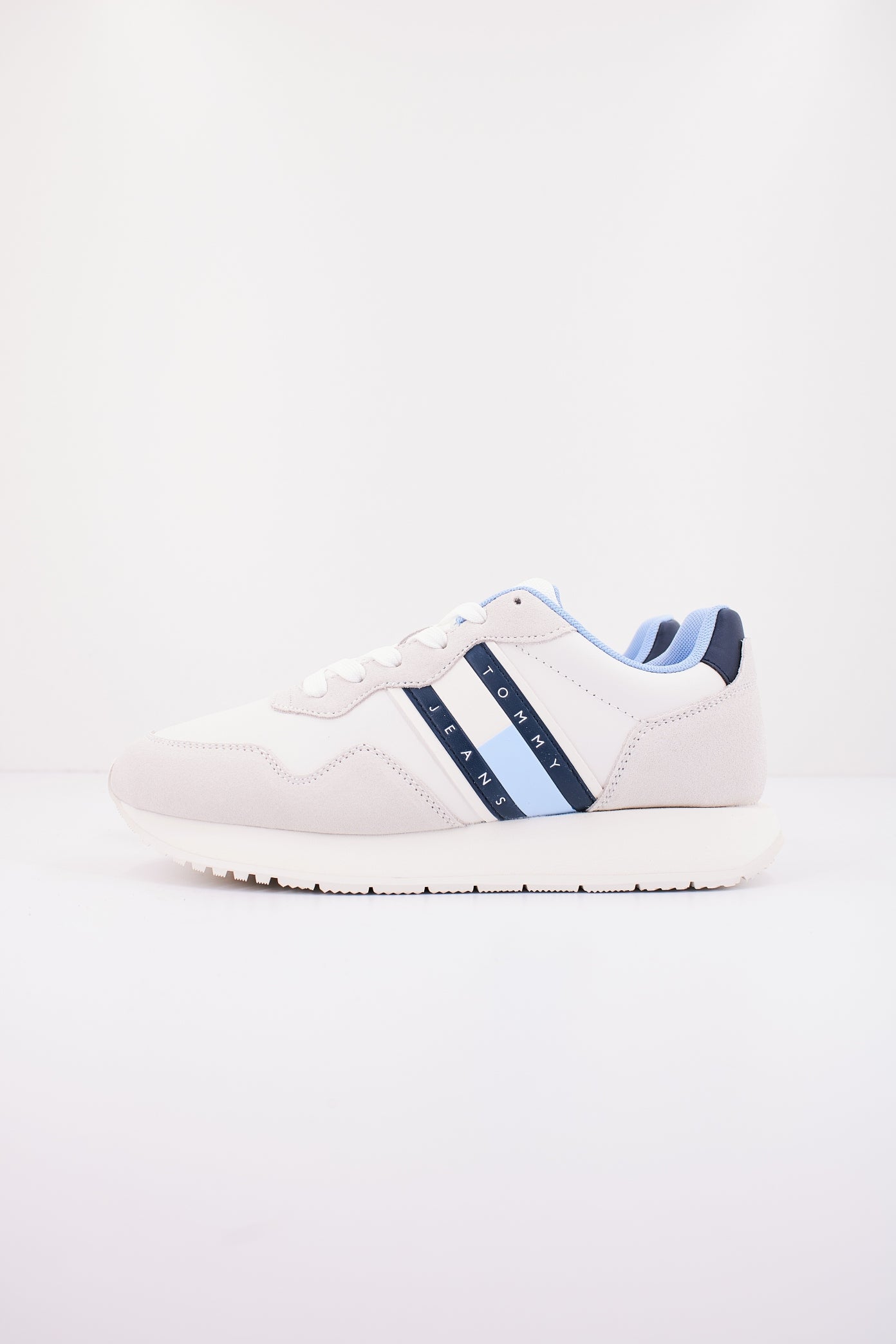 TOMMY JEANS TJW EVA RUNNER MAT M en color CS  (1)