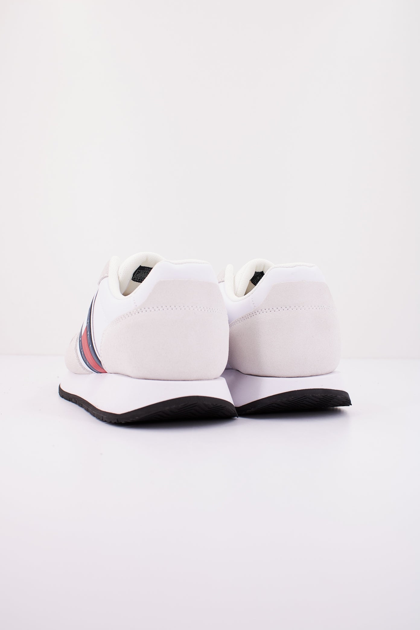 TOMMY JEANS TJW EVA RUNNER MAT M en color YBS  (3)