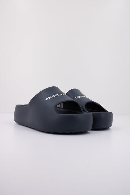 TOMMY JEANS TJW CHUNKY FLATFORM  en color CG  (2)