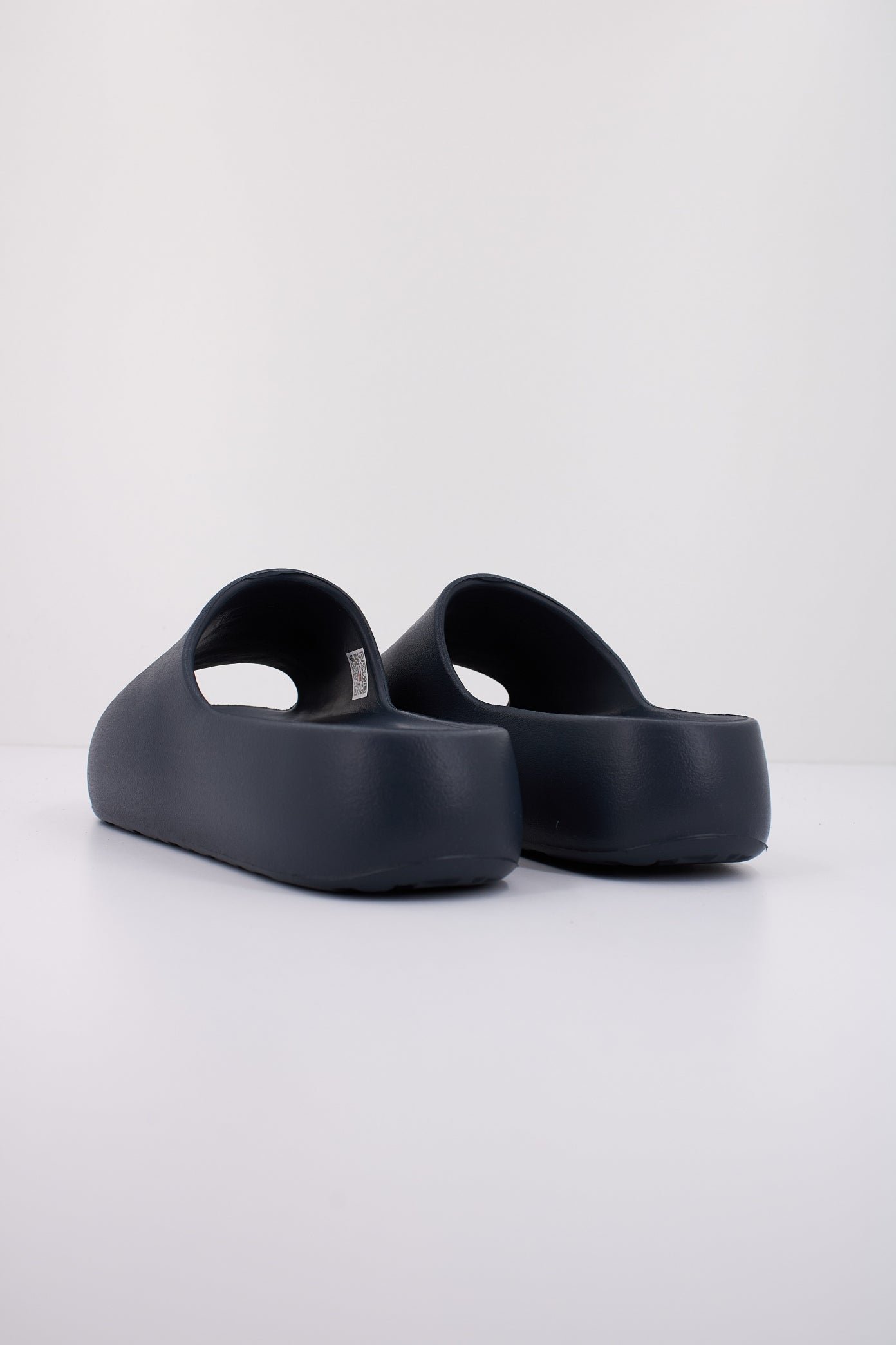 TOMMY JEANS TJW CHUNKY FLATFORM  en color CG  (3)