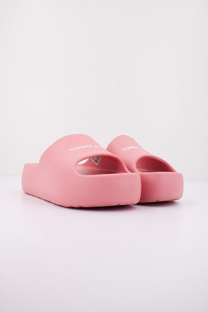 TOMMY JEANS TJW CHUNKY FLATFORM  en color TIC  (2)