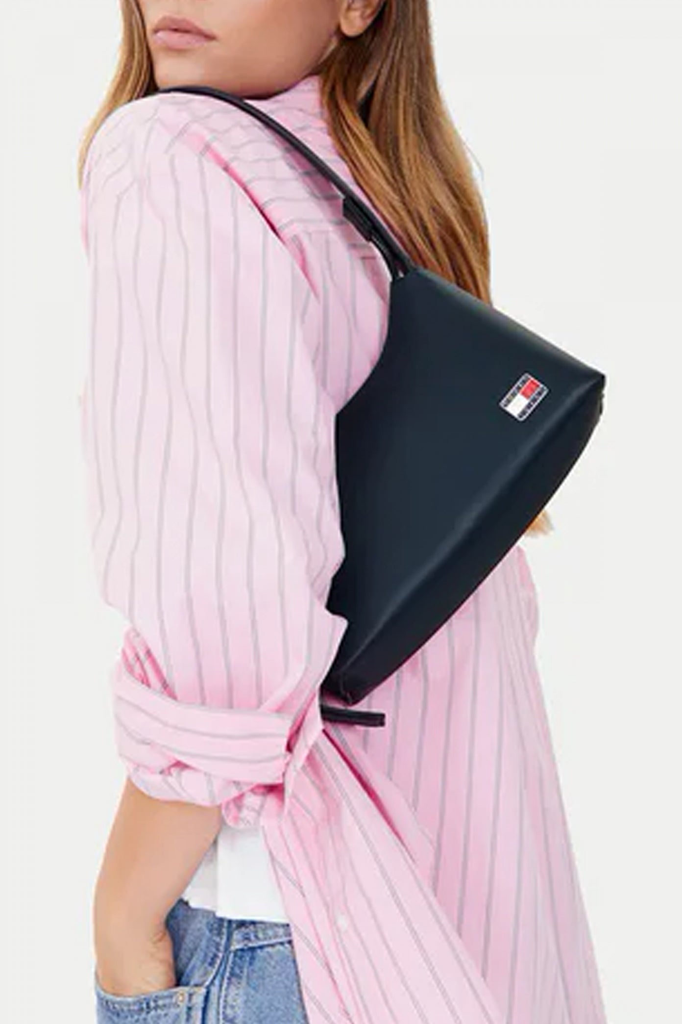 TOMMY JEANS AWAW TJW en color CG  (1)