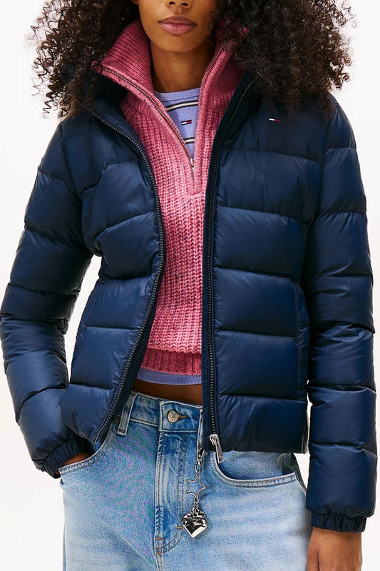 TOMMY JEANS BASIC HOODED DOWN JA en color CG  (1)