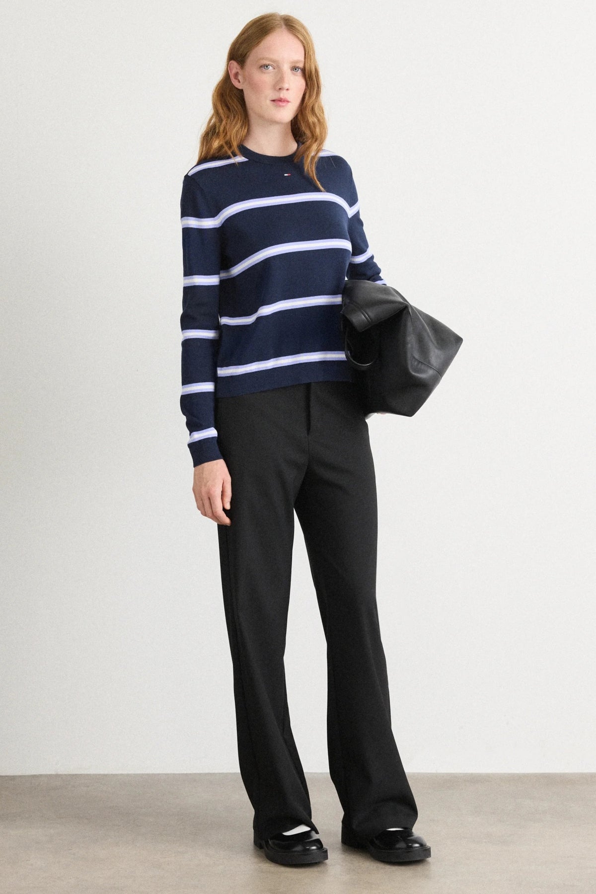 TOMMY JEANS TJW ESSENTIAL CREW S en color CG  (4)