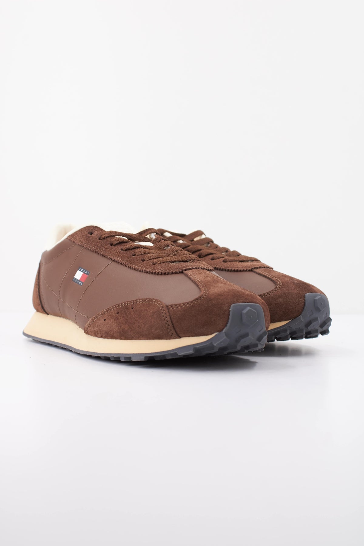 TOMMY JEANS RETRO RUNNER ARCHIVE en color GV  (2)