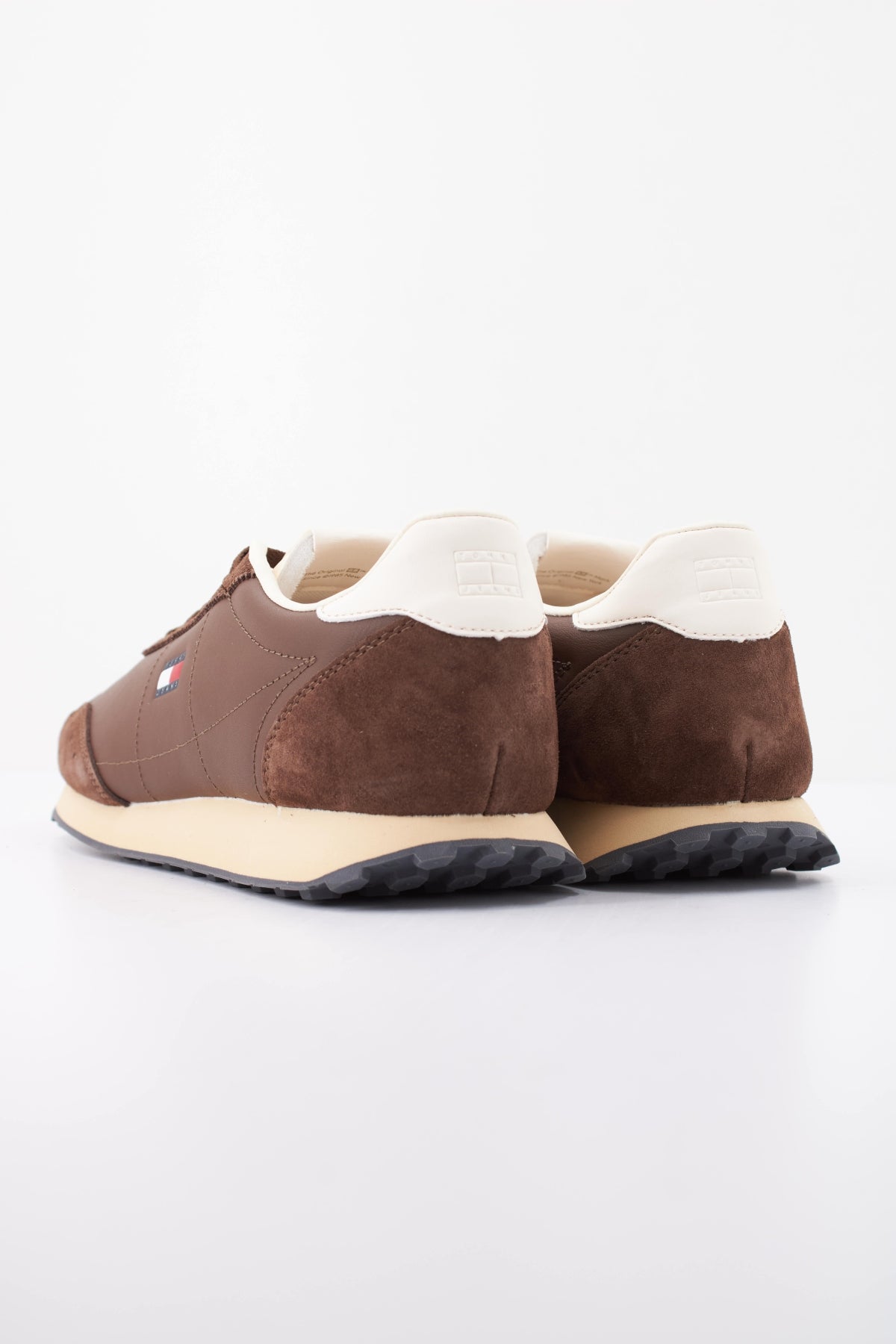 TOMMY JEANS RETRO RUNNER ARCHIVE en color GV  (3)