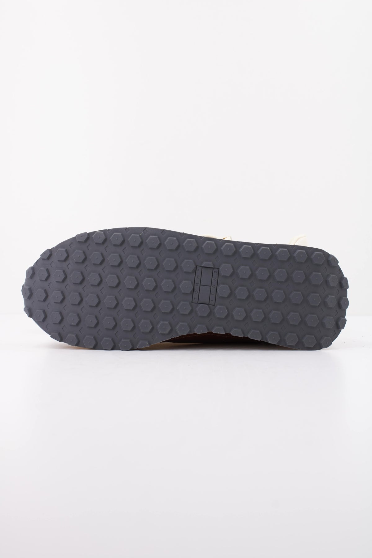 TOMMY JEANS RETRO RUNNER ARCHIVE en color GV  (5)