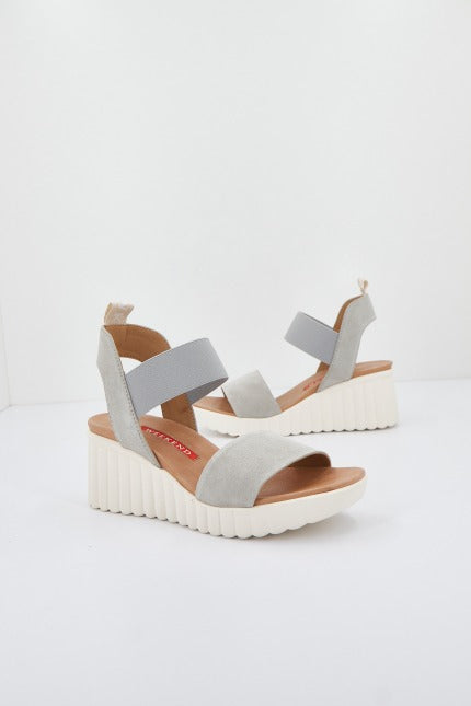 WEEKEND W en color ICEBERG  (1)