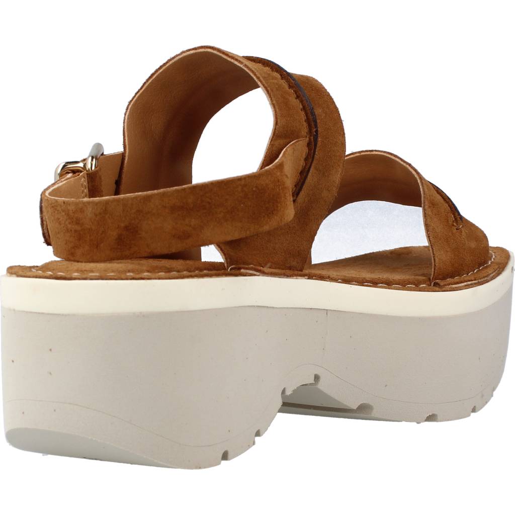 WEEKEND W en color PONY  (3)