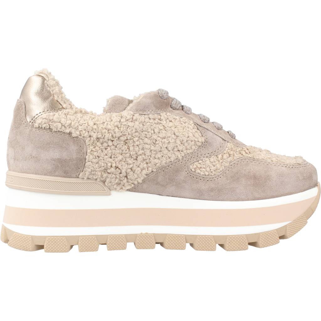 WEEKEND W en color PELTRO  (4)