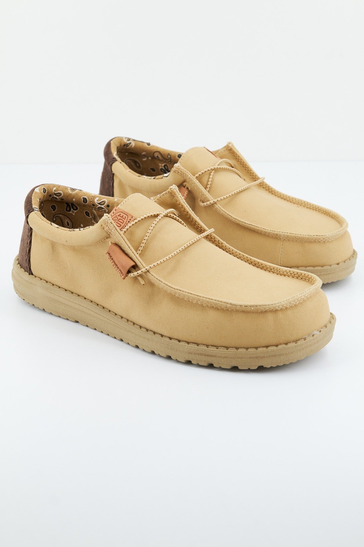 HEY DUDE WALLY WORKWEAR en color TAN  (2)