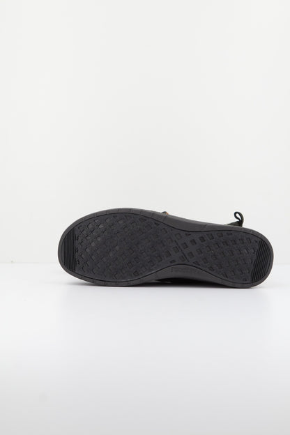 HEY DUDE WALLY GRIP MOC en color BLACK  (4)